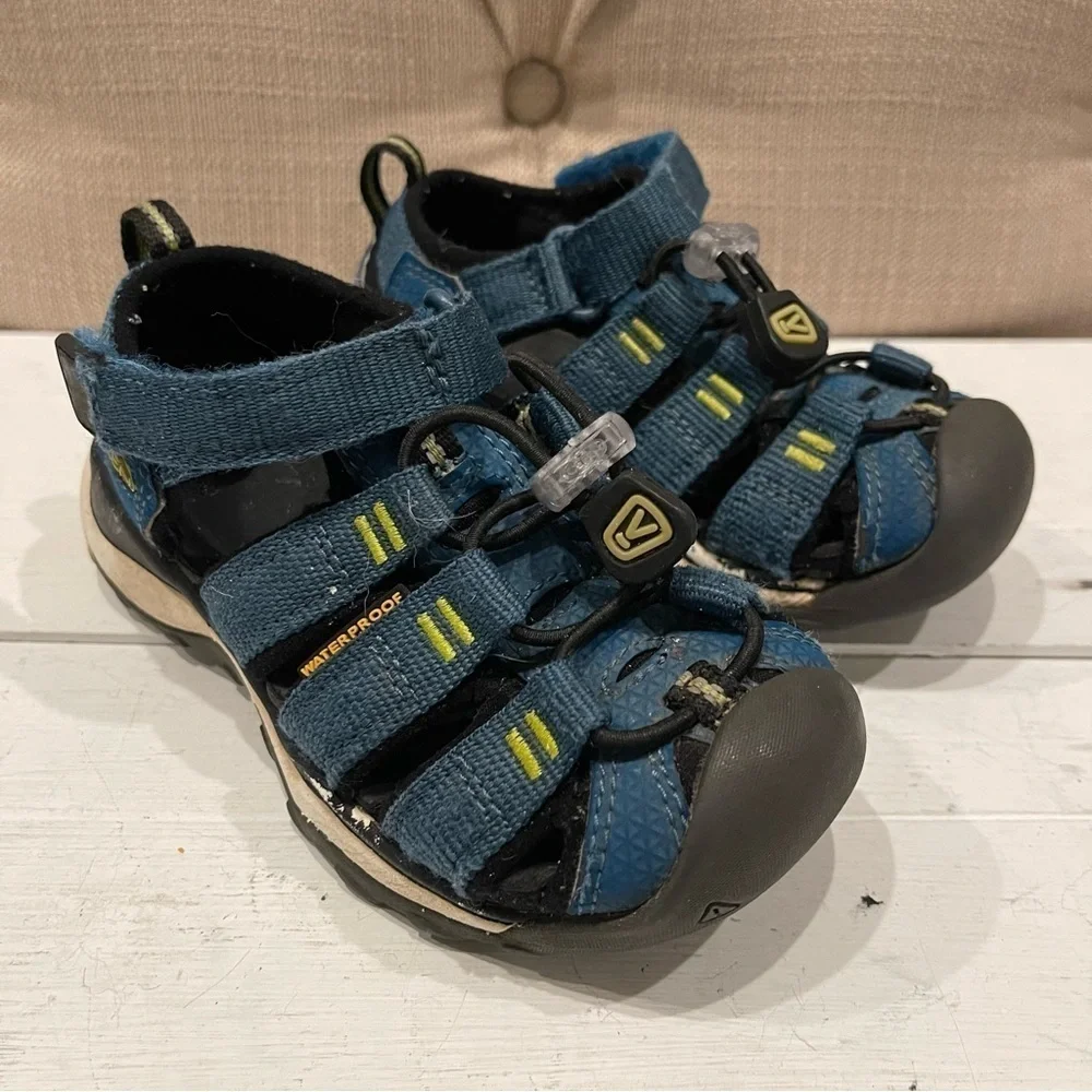 Keen Kids Newport Neo H2 (Little Kid/Boy) Blue Legion Sz 6 Based on measurements